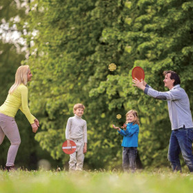 Παιχνίδι Άθλησης "Πέτα και Πιάσε το Μπαλάκι" Παιχνίδι Άθλησης "Πέτα και Πιάσε το Μπαλάκι"