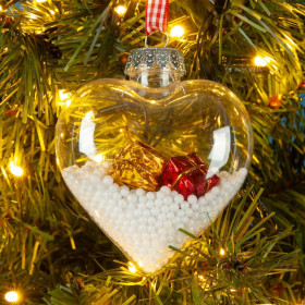 Χριστουγεννιάτικο Στολίδι Δέντρου Διάφανη Kαρδιά Δώρα Χιόνι 8 cm