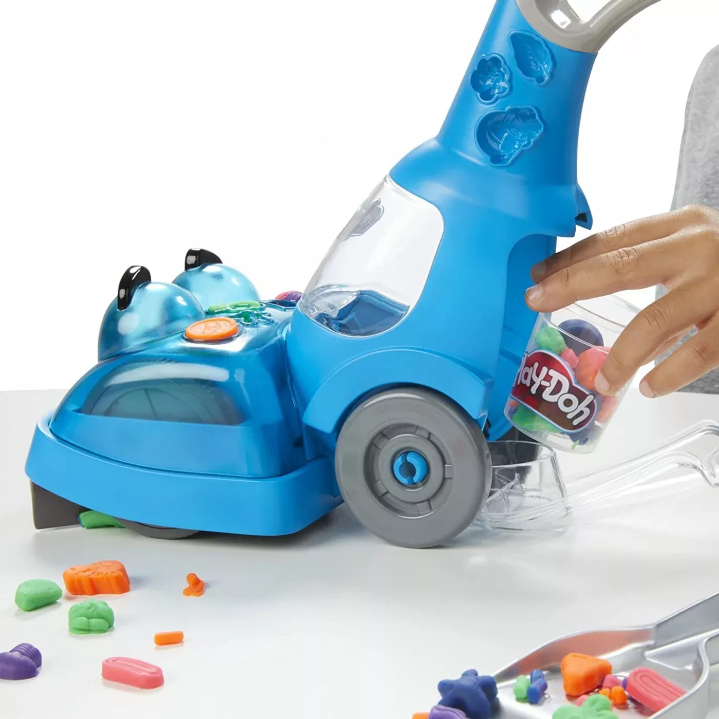 Hasbro Play-Doh Zoom Vacuum And Clean-Up Toy With 5 Colours 