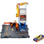 Fisher-Price Hot Wheels City Downtown Tune Up Shop Playset With 1 Hot Wheels Car, Connects To Other Sets And Tracks 