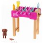 Mattel Barbie Έπιπλα Mini Playset Με Κατοικίδιο Σκυλάκι, Επιτραπέζιο Ποδοσφαιράκι Και Αξεσουάρ 