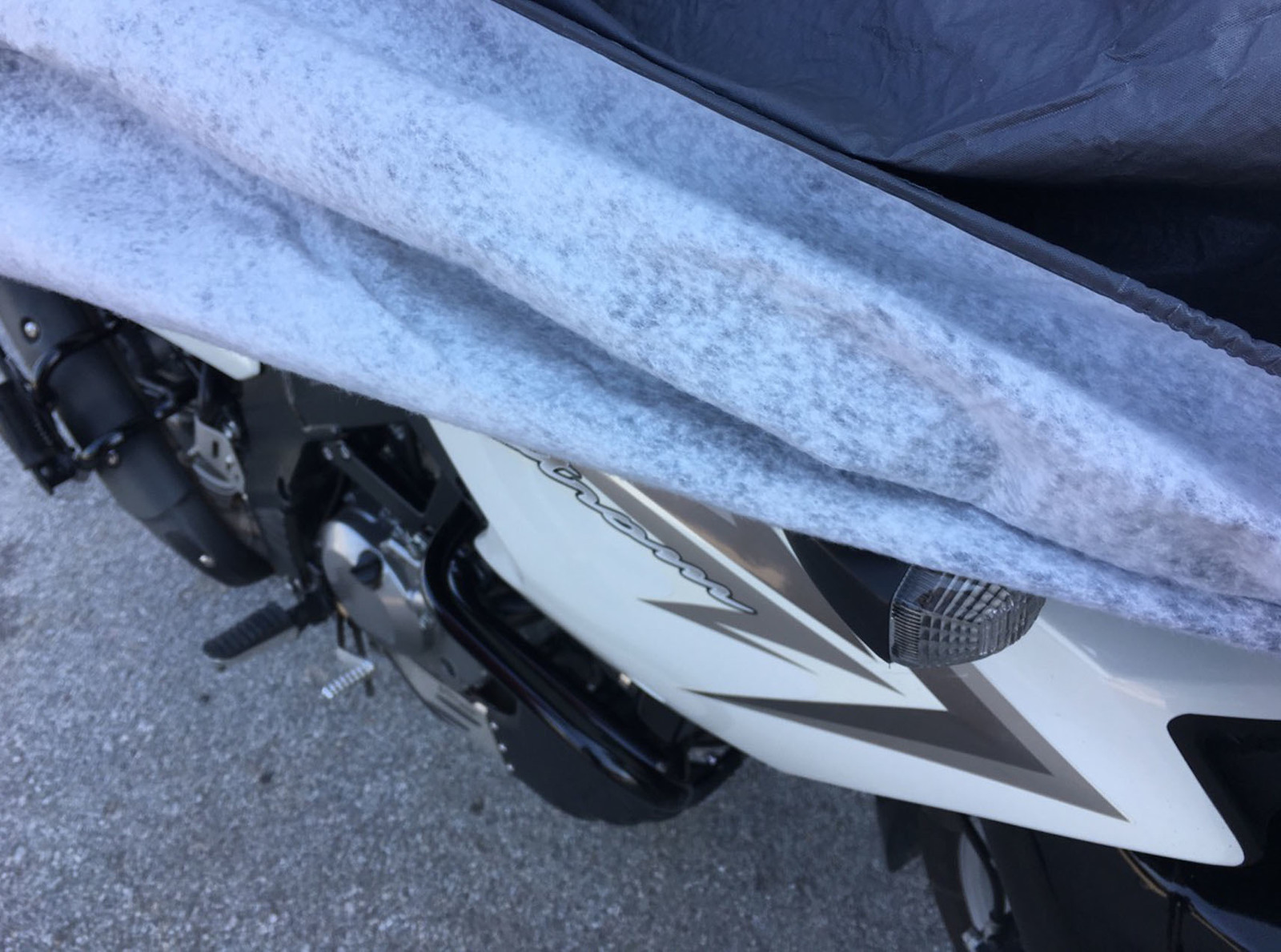 Feral Κουκούλα Μηχανής Αδιάβροχη Easy Cover Medium Μ203xΠ89xΥ119εκ.Κωδικός: 13201  Feral Κουκούλα Μηχανής Αδιάβροχη Easy Cover Medium Μ203xΠ89xΥ119εκ.Κωδικός: 13201