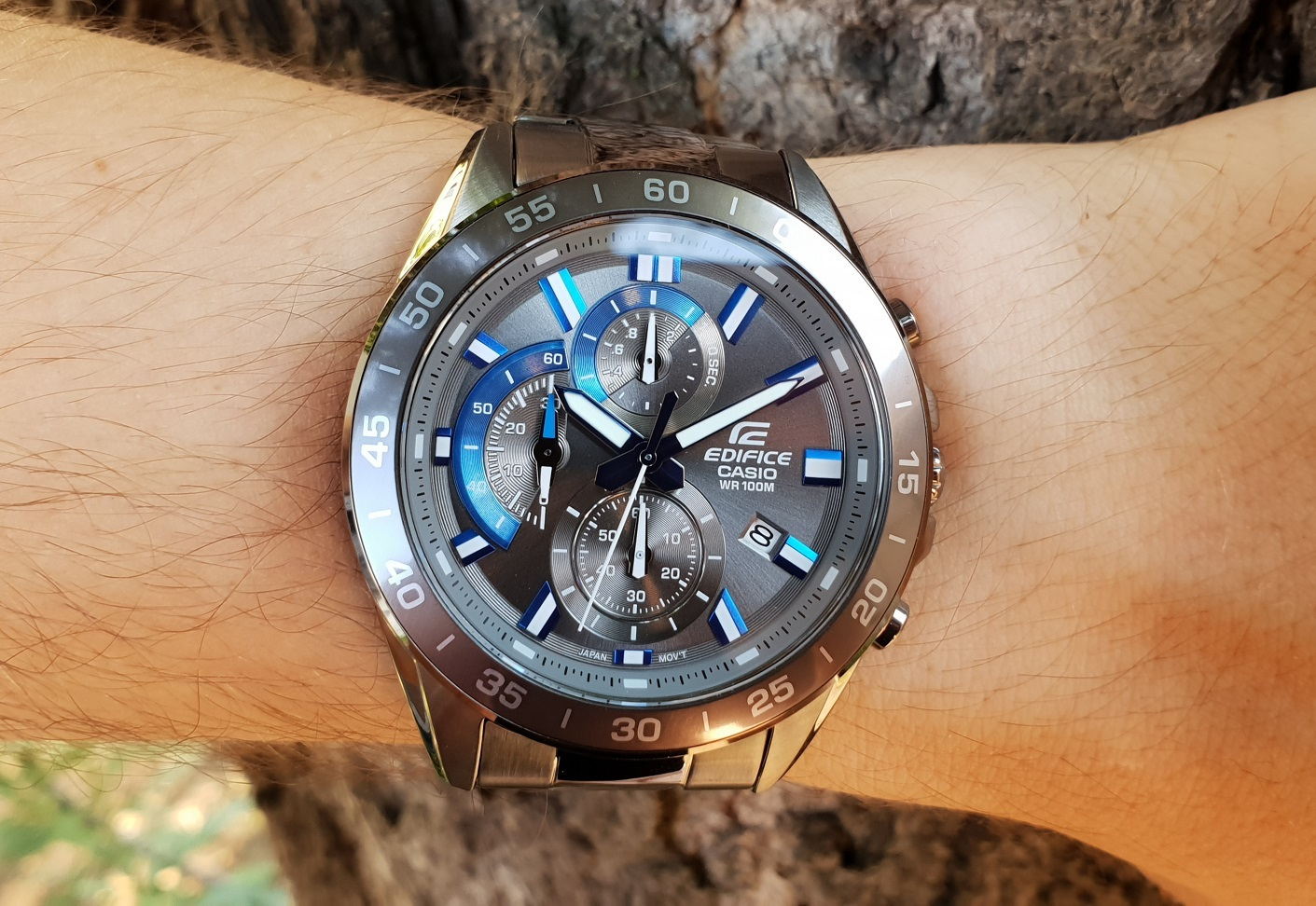 Casio Ρολόι Edifice Χρονογράφος με Μεταλλικό Μπρασελέ σε Μαύρο χρώμαΚωδικός: EFV-550GY-8AVUEF 