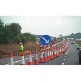 Doorado PARK-DH-PE-3 Κώνος Σημάνσεως Πλαστικός με Βαριά Λαστιχένια Βάση 100cm